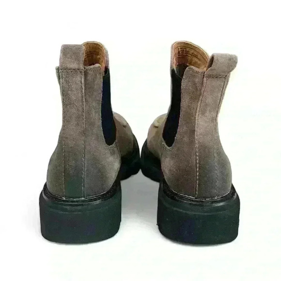 Sofft Samira Platform Chelsea Boot, Size 8-1/2, Taupe Suede, Distressed look - Picture 3 of 5